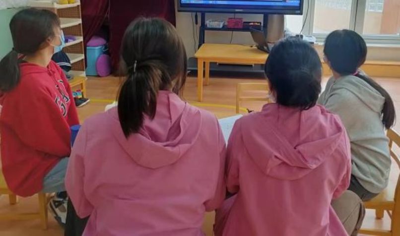 ��չ����