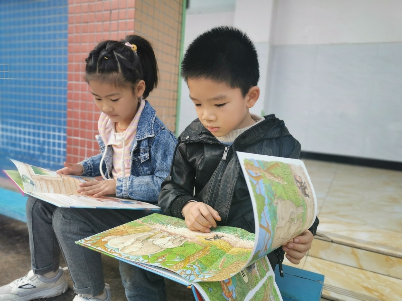 D:\������԰������չ����\202010У�ѻ���� פ���һ���\�˱��߳��������ʽ\�Ĵ��˱��и߳�+������ʽ+ý��ɷ�+����+֤��\���׸��߳��������׶�԰С���ѵ���.jpg